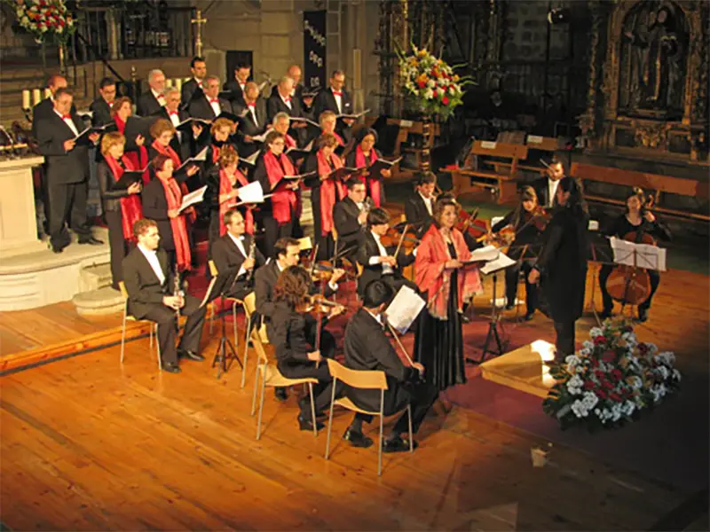 Misa cantada en la Catedral de Ávila